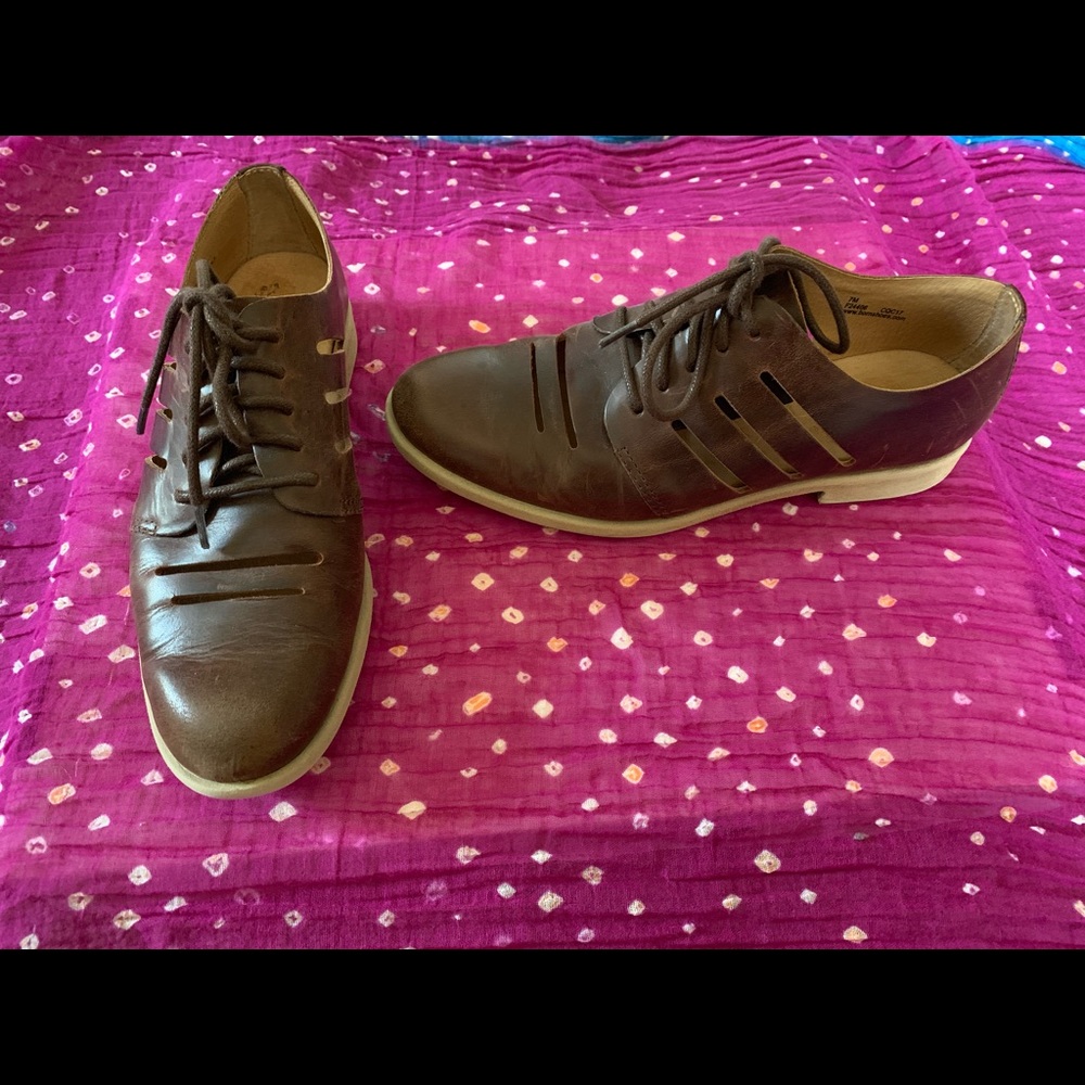 Born Oxfords